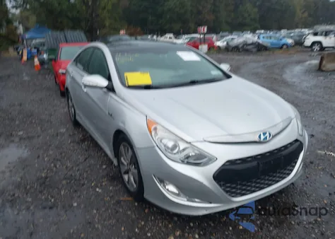 2011 Hyundai Sonata Hybrid from USA, damaged, VIN KMHEC4A43BA014005